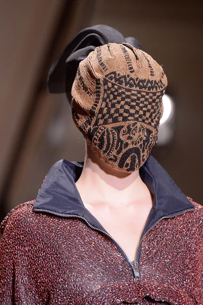 Look 34